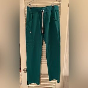 FIGS Kade Cargo Scrub Pants - Hunter Green - Size Small